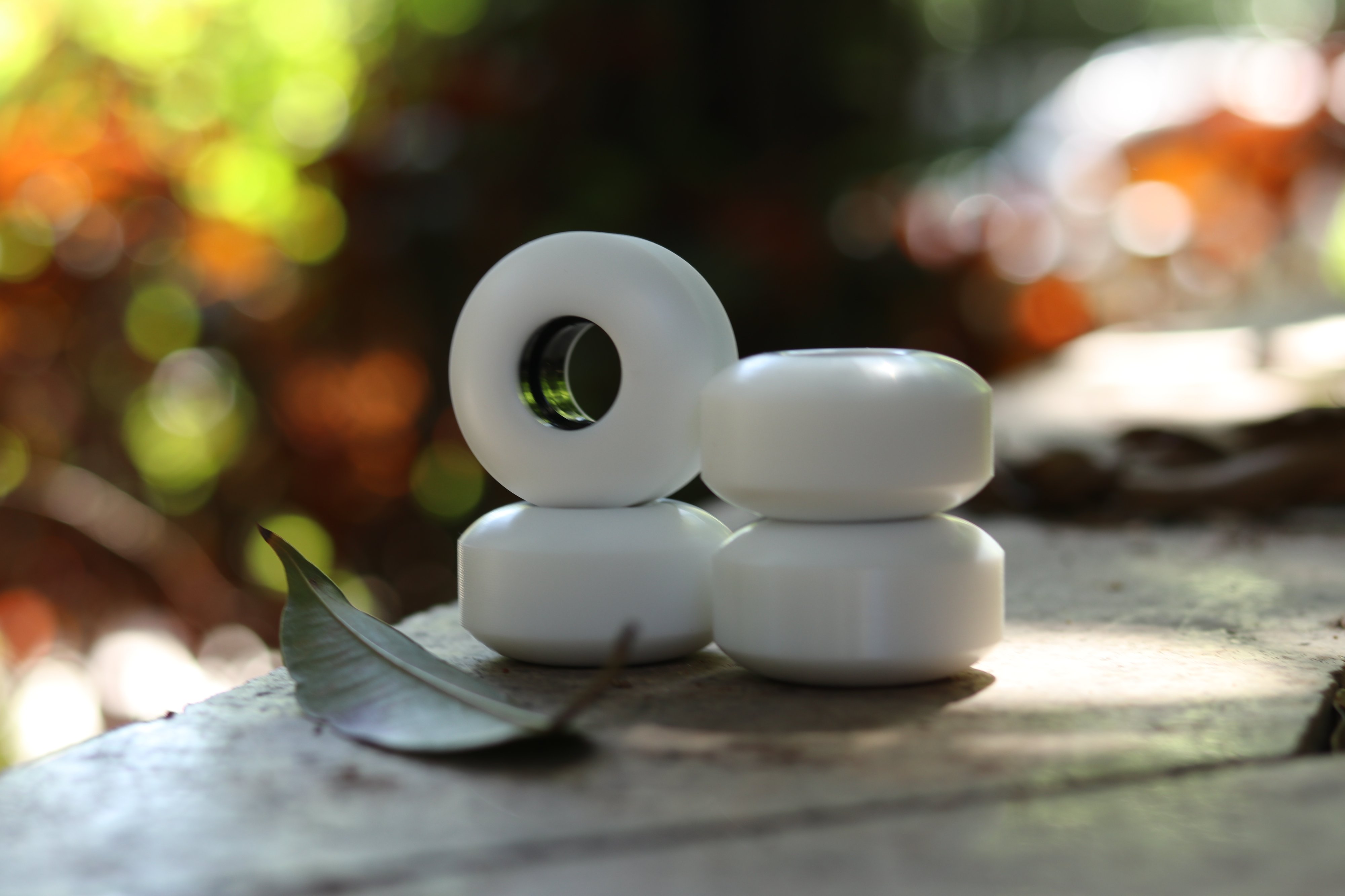 white 2hex black core sample wheels