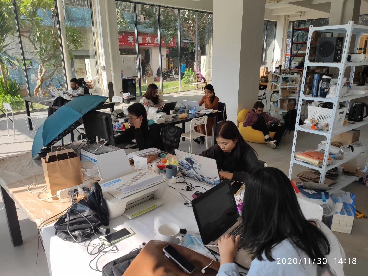2hex skateboard office