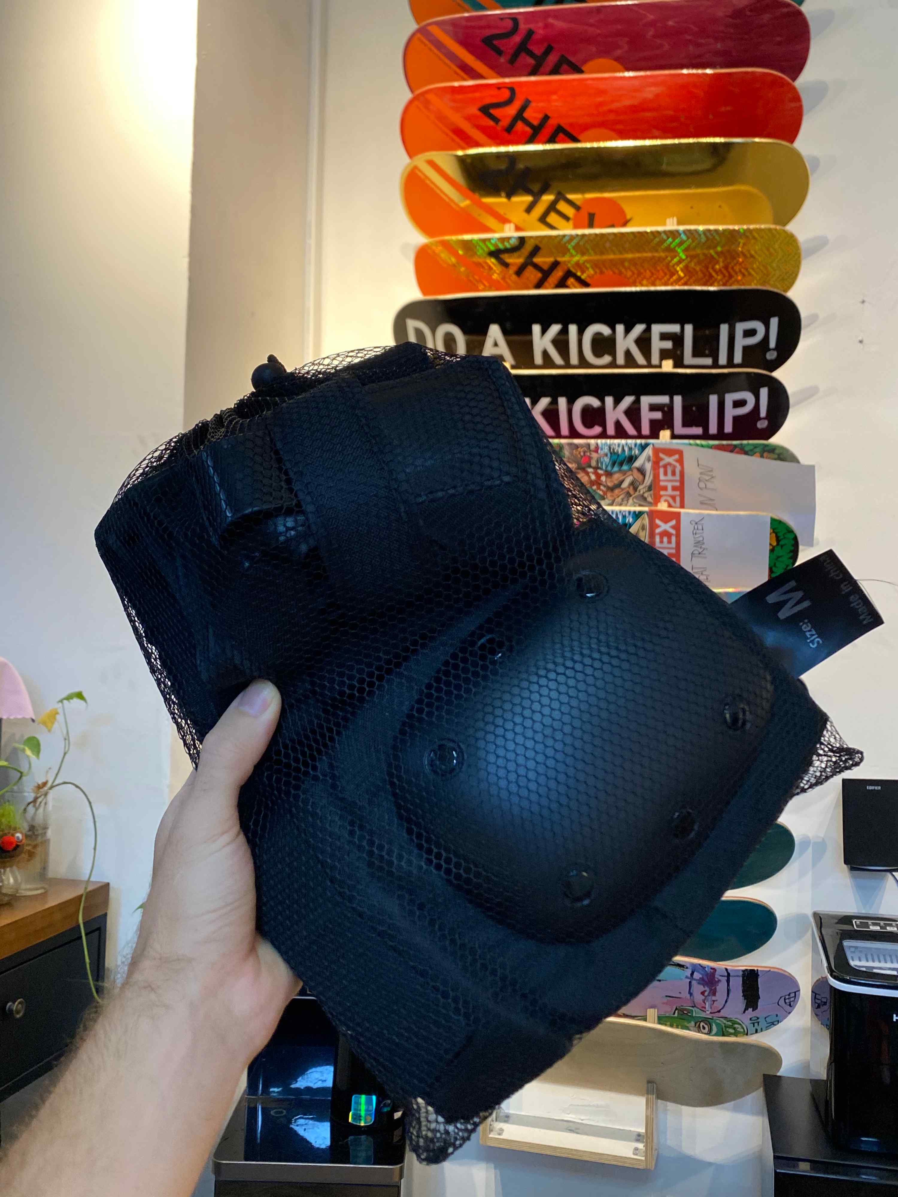skateboarding knee pads and elbow pads