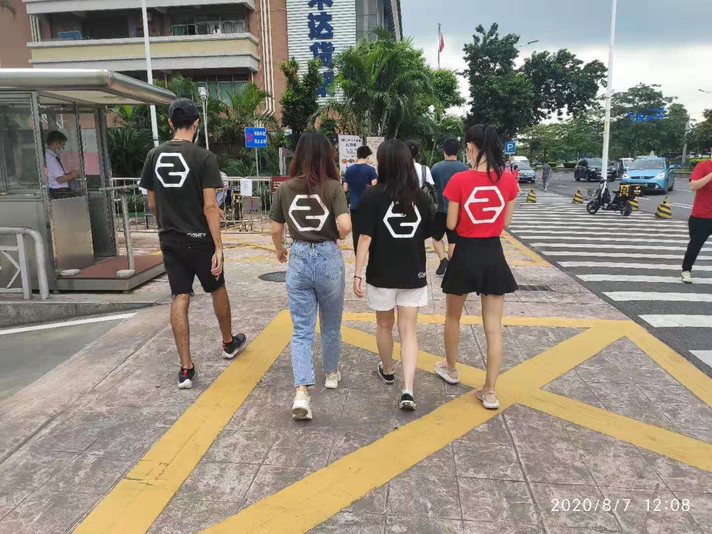 2hex team going for lunch
