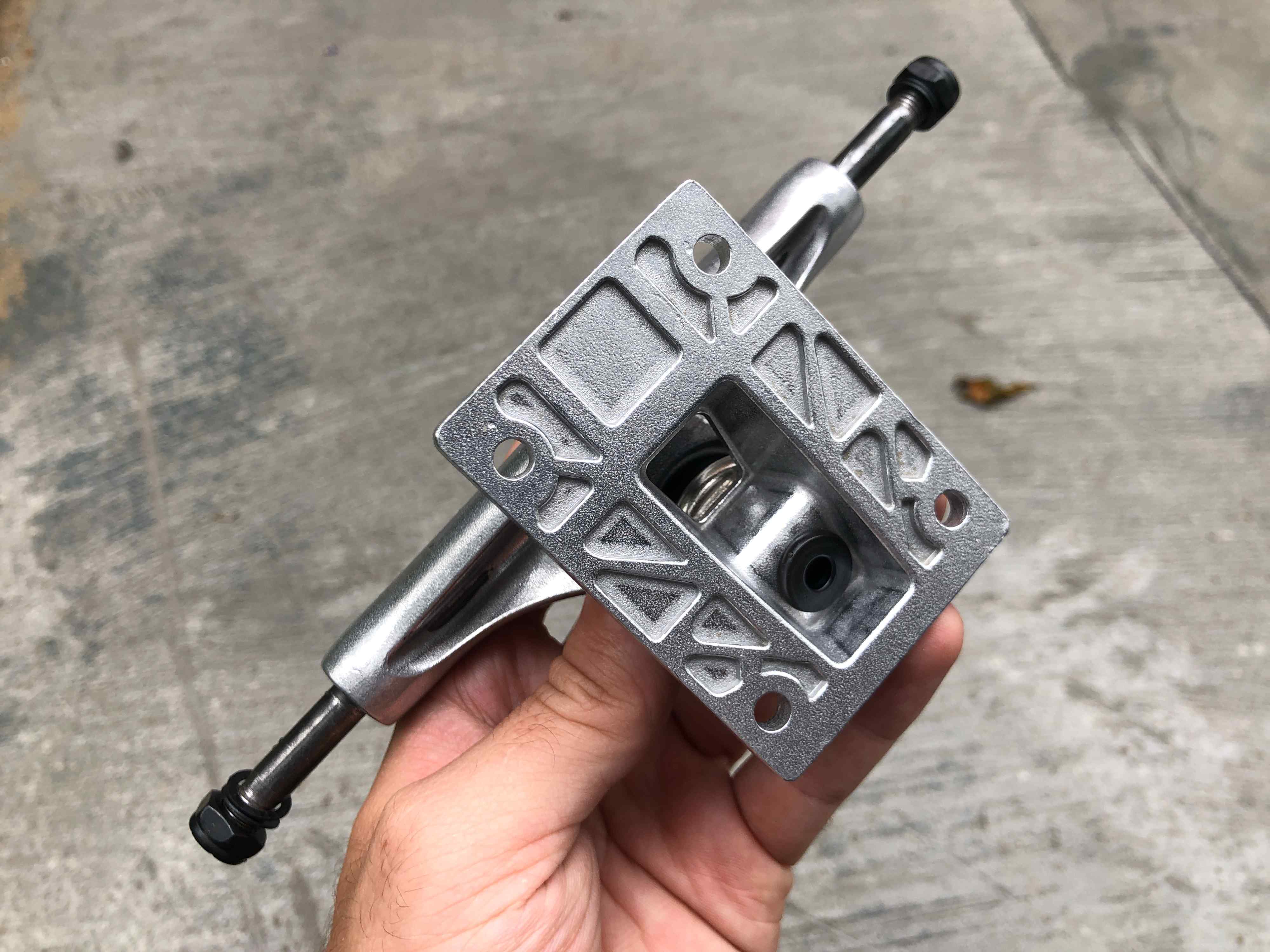 photo of a skateboard baseplate from 2hex skateboard manufacturer