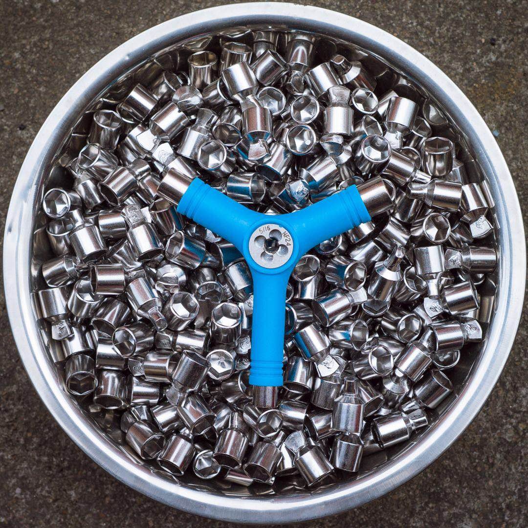 blue t tool on top of material