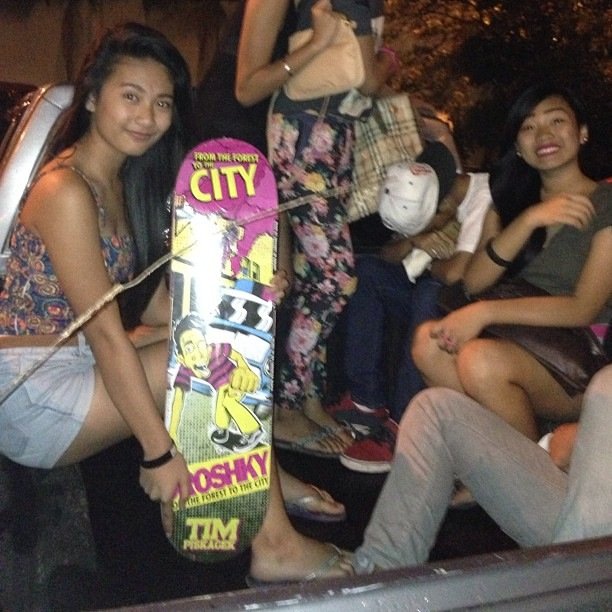 droshky skateboard deck with friends