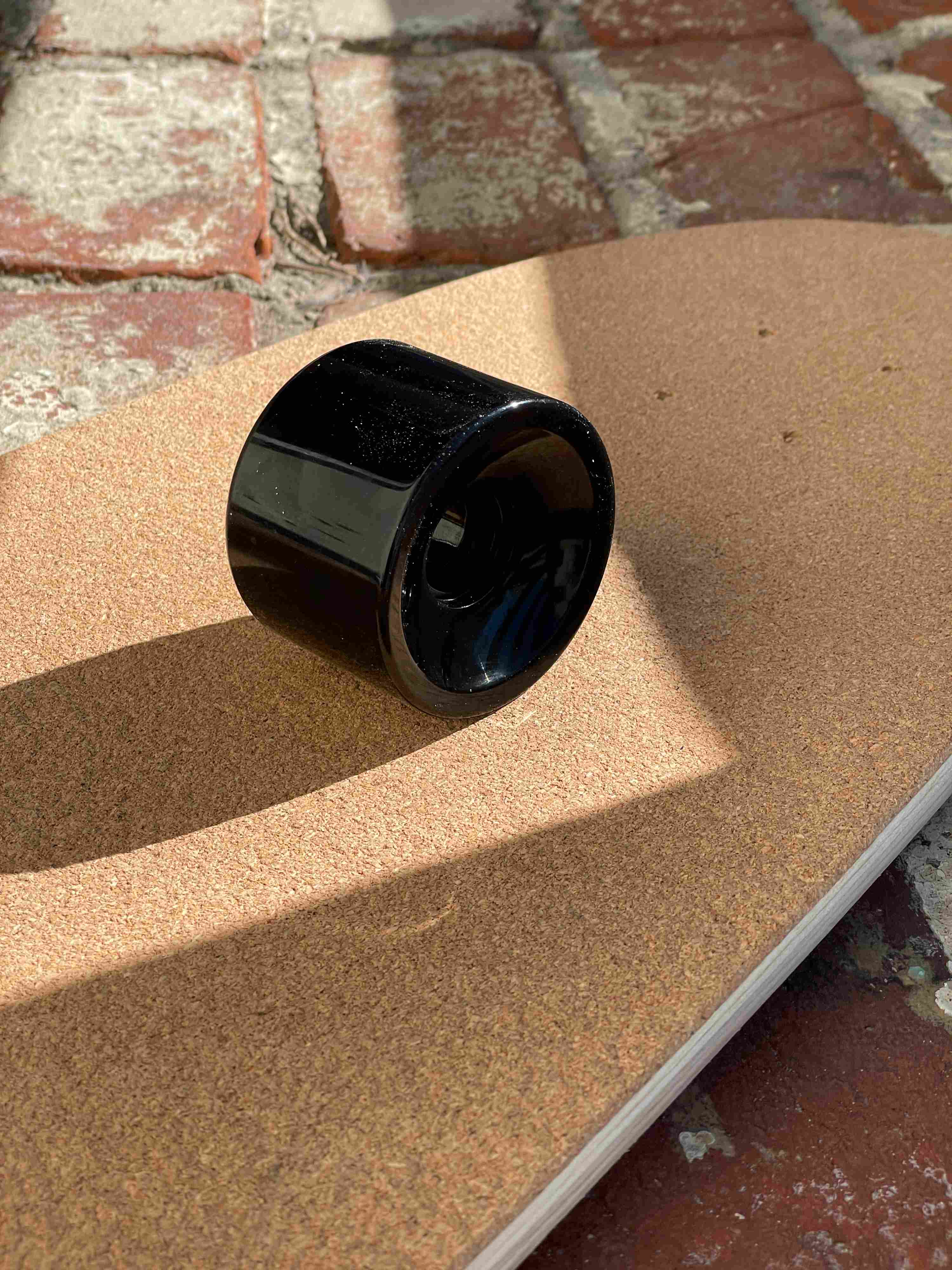 skateboard cruiser wheel with direct sunlight