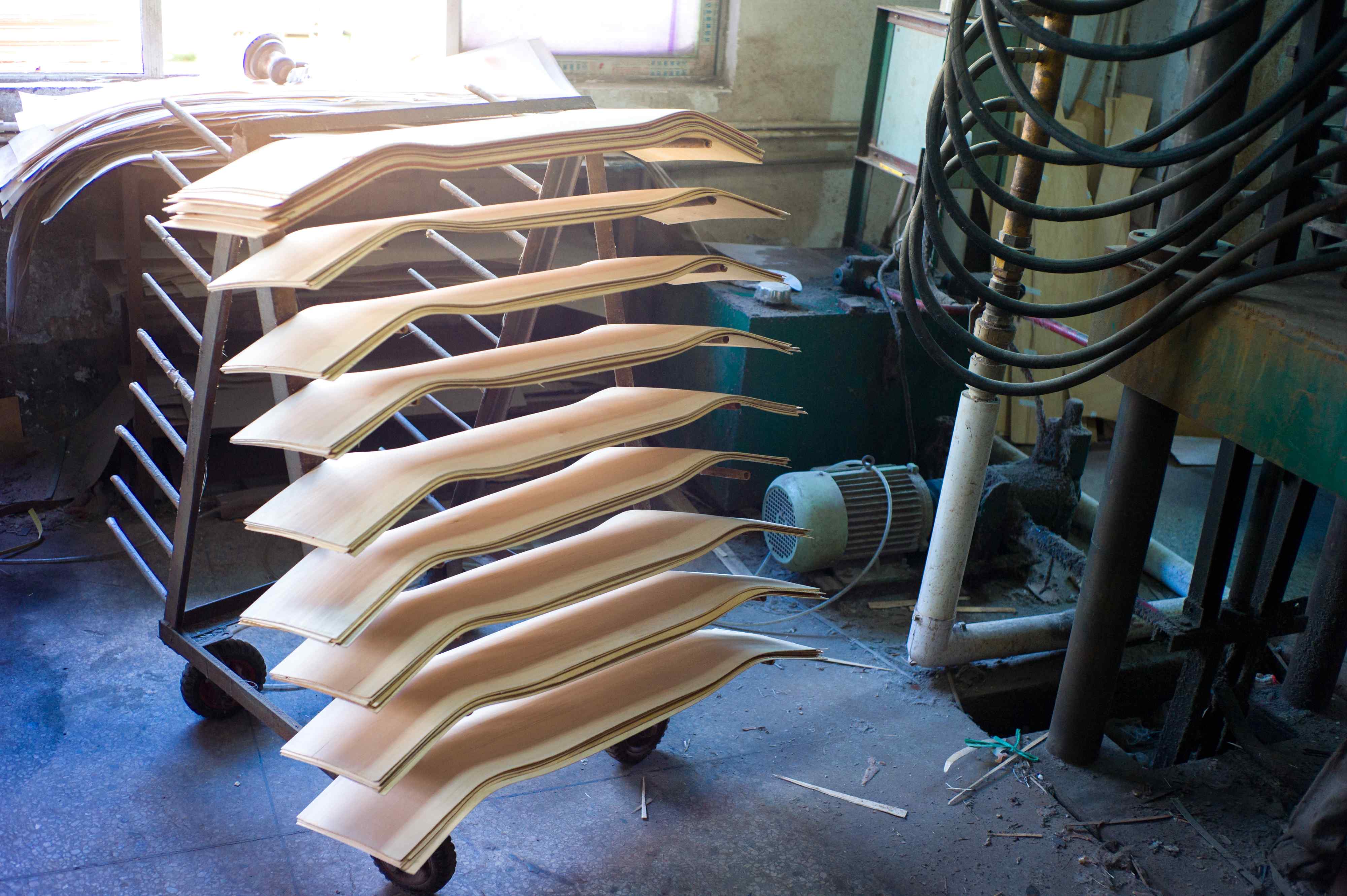 decks curing after being pressed in the hydraulic press machine